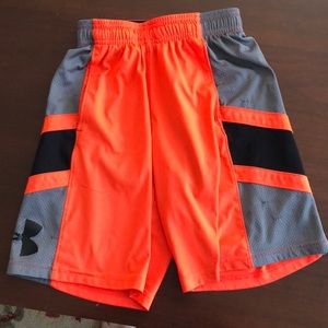 Under Armour Shorts (boys)